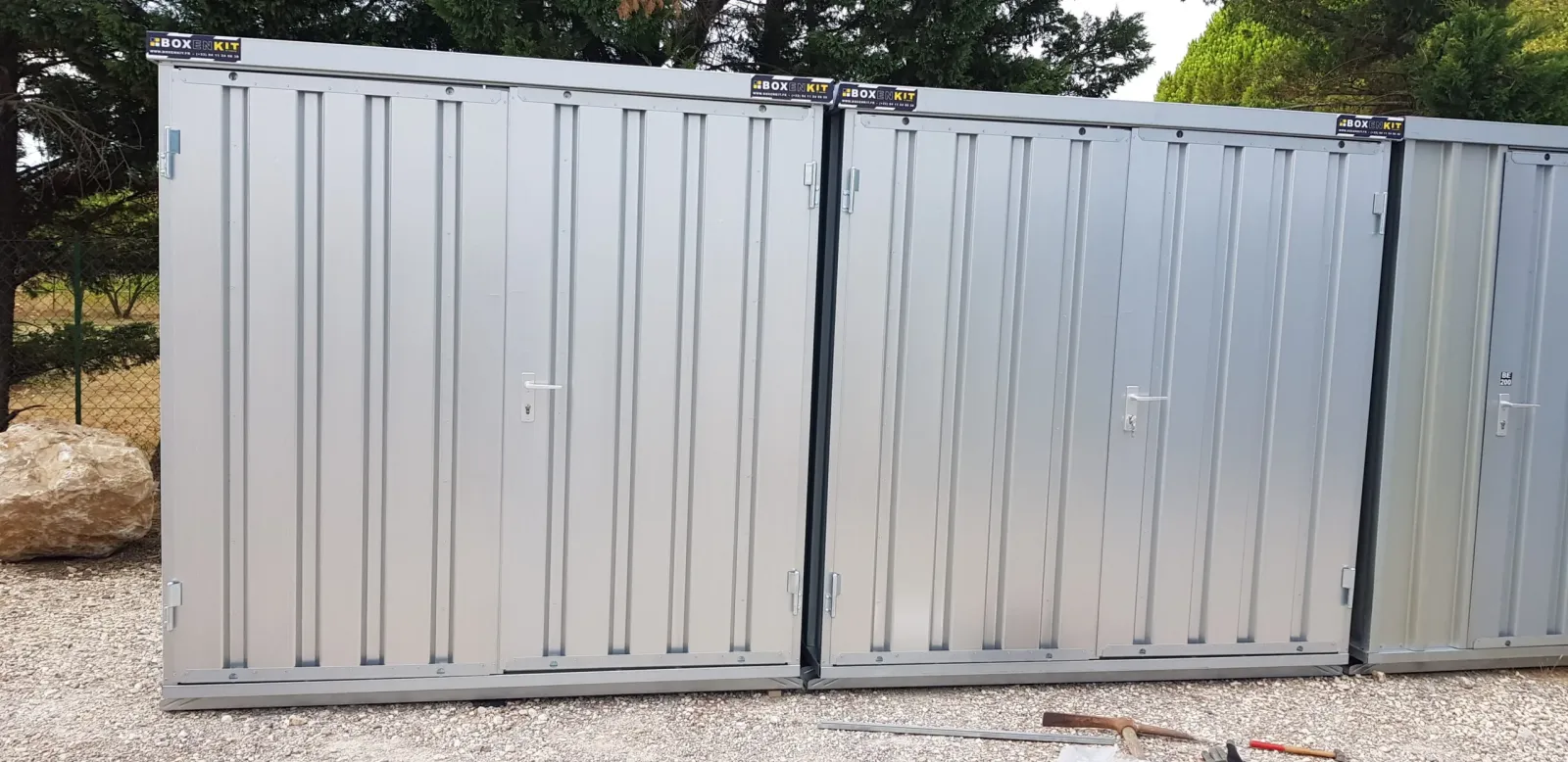 Conteneur maritime 10 pieds DRY installé en extérieur